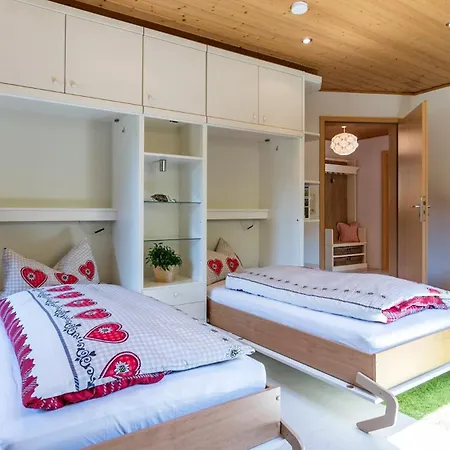 Springhansenhof Apartman *